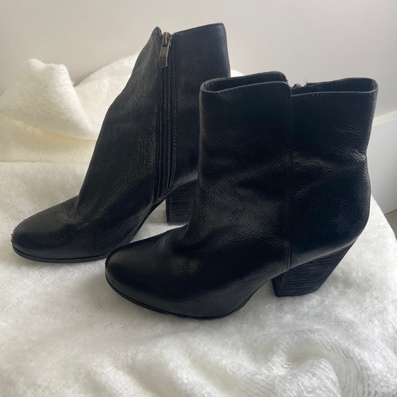 Vince Camuto Leather Stack-Heeled Ankle Boot - Picture 1 of 8